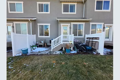 284 N Eaglewood Dr, Saratoga Springs, UT 84045 - Photo 11