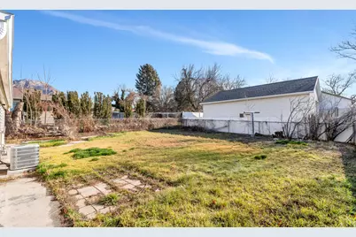 240 Grove Dr, Pleasant Grove, UT 84062 - Photo 13
