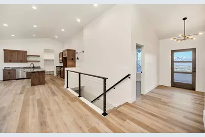 304 N Sherwood Dr, Providence, UT 84332 - Photo 5