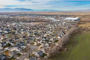 1218 S 1420 W, Woods Cross, UT 84087 - Photo 17