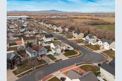 1218 S 1420 W, Woods Cross, UT 84087 - Photo 11