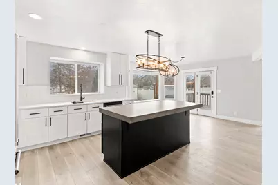 9943 S 3200 W, South Jordan, UT 84095 - Photo 15