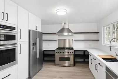 9943 S 3200 W, South Jordan, UT 84095 - Photo 17