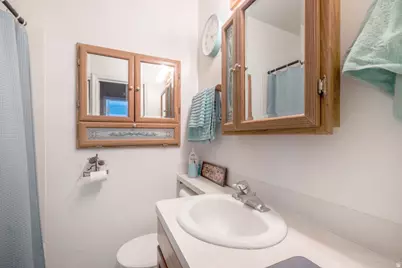 2017 N 2000 W, Farr West, UT 84404 - Photo 9