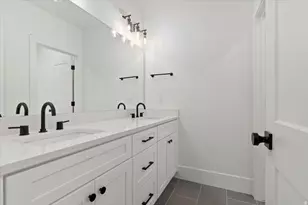 7136 W Blue Bison Ln, Herriman, UT 84096 - Photo 31