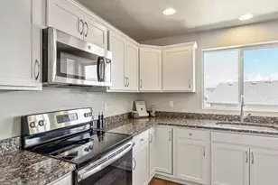 2956 S Willow Creek Dr, Saratoga Springs, UT 84045 - Photo 13