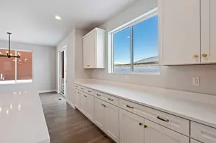 484 N 950 St E, American Fork, UT 84003 - Photo 11