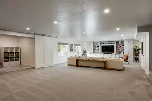 1562 E Lone Peak Dr, Holladay, UT 84117 - Photo 7