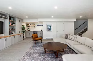 1562 E Lone Peak Dr, Holladay, UT 84117 - Photo 35