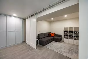 1562 E Lone Peak Dr, Holladay, UT 84117 - Photo 33