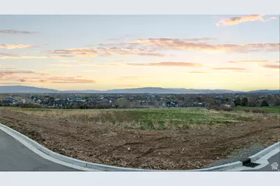 2042 S Valley Dr, Mapleton, UT 84664 - Photo 13