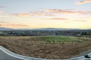 2042 S Valley Dr, Mapleton, UT 84664 - Photo 13