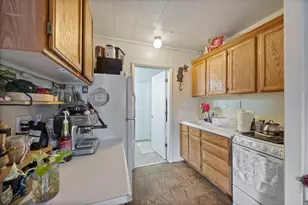 116 N B St E, Salt Lake City, UT 84103 - Photo 7
