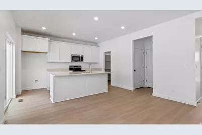 1471 N 1875 W #163, Layton, UT 84041 - Photo 7