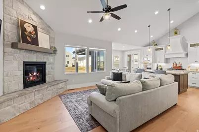 30 Pier Pl, Stansbury Park, UT 84074 - Photo 9