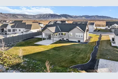 30 Pier Pl, Stansbury Park, UT 84074 - Photo 33