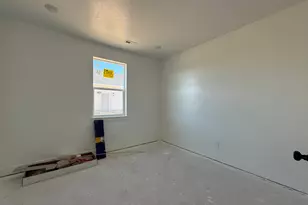 114 E 2000 S, Vernal, UT 84078 - Photo 7