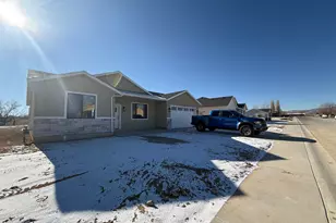 114 E 2000 S, Vernal, UT 84078 - Photo 13