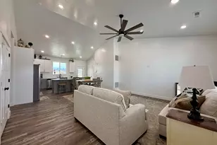 114 E 2000 S, Vernal, UT 84078 - Photo 13