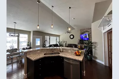 338 S 1230 E, Tooele, UT 84074 - Photo 15