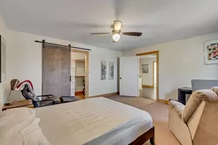 7609 S 2700 E, Cottonwood Heights, UT 84121 - Photo 23