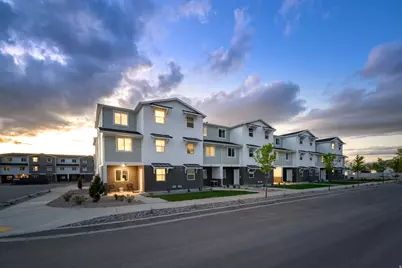 712 W Empress St #13, Santaquin, UT 84655 - Photo 1