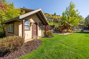 18 Snow Forest Ln, Sandy, UT 84092 - Photo 117