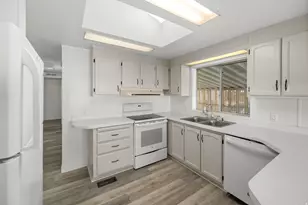 4405 S Vagabond Dr, Murray, UT 84107 - Photo 3