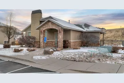 1370 E Meadow Valley Dr, Draper, UT 84020 - Photo 5