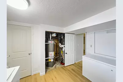 5170 S 600 W, Washington Terrace, UT 84405 - Photo 25