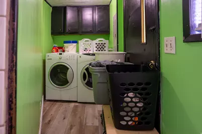 8470 S Solar Way E, Sandy, UT 84070 - Photo 13