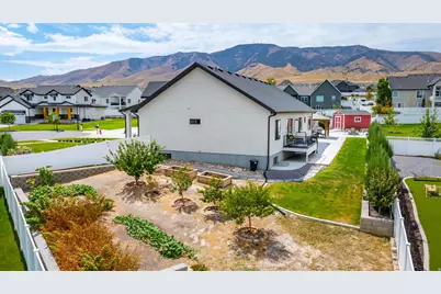 3727 S Larkspur Cir, Saratoga Springs, UT 84045 - Photo 41