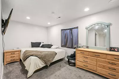 302 E Interlochen Ln N, Stansbury Park, UT 84074 - Photo 23