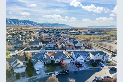 302 E Interlochen Ln N, Stansbury Park, UT 84074 - Photo 41