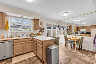 1425 E 5850 S, South Ogden, UT 84405 - Photo 5