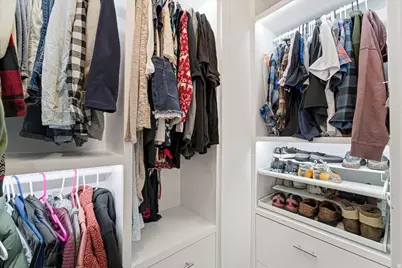 3423 E Windhover Cir, Eagle Mountain, UT 84005 - Photo 11