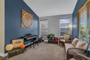 102 E Manilla Dr, Draper, UT 84020 - Photo 5