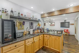 6439 S 1940 E, Murray, UT 84121 - Photo 17