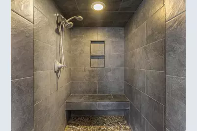 6439 S 1940 E, Murray, UT 84121 - Photo 11