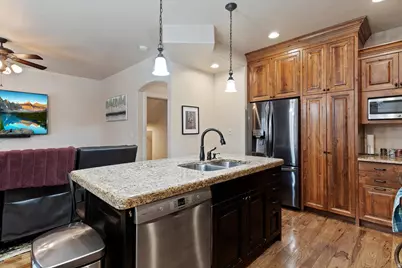 6189 S 1550 E, South Ogden, UT 84405 - Photo 7