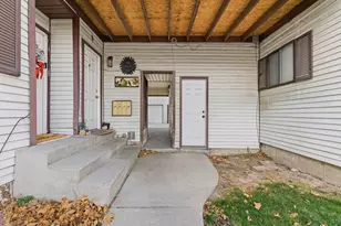 5235 S Glendon St W, Murray, UT 84123 - Photo 3