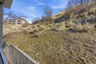 1077 S Canyon Dr, Provo, UT 84606 - Photo 23