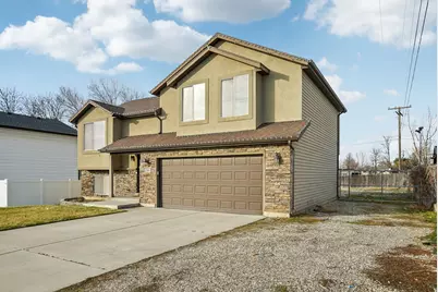 2564 W 5950 S, Roy, UT 84067 - Photo 3