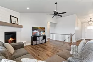 958 S Steed Dr, Syracuse, UT 84075 - Photo 25