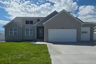 382 E Stafford St, Grantsville, UT 84029 - Photo 1