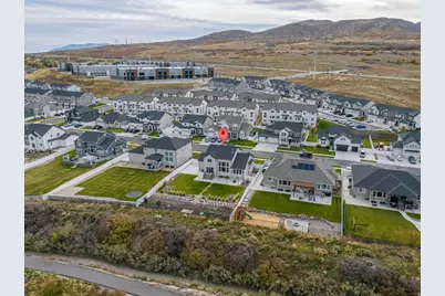 16037 S Coupler Ln, Bluffdale, UT 84065 - Photo 17