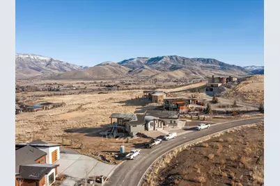 7554 E Dogwood Dr, Huntsville, UT 84317 - Photo 5