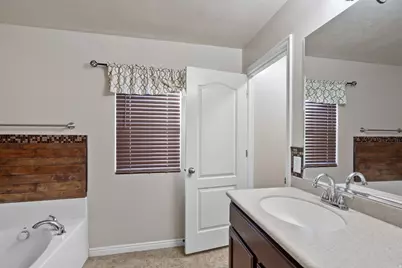 7692 N Decrescendo Dr, Eagle Mountain, UT 84005 - Photo 17