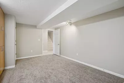 2964 W Continental Cir, Taylorsville, UT 84129 - Photo 31