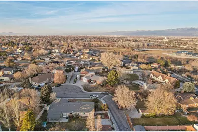 2964 W Continental Cir, Taylorsville, UT 84129 - Photo 55
